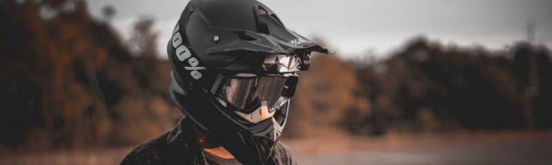 オフロードヘルメット【バイクヘルメット形状の種類⑤】