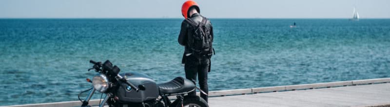 夏におすすめなバイク用スニーカー